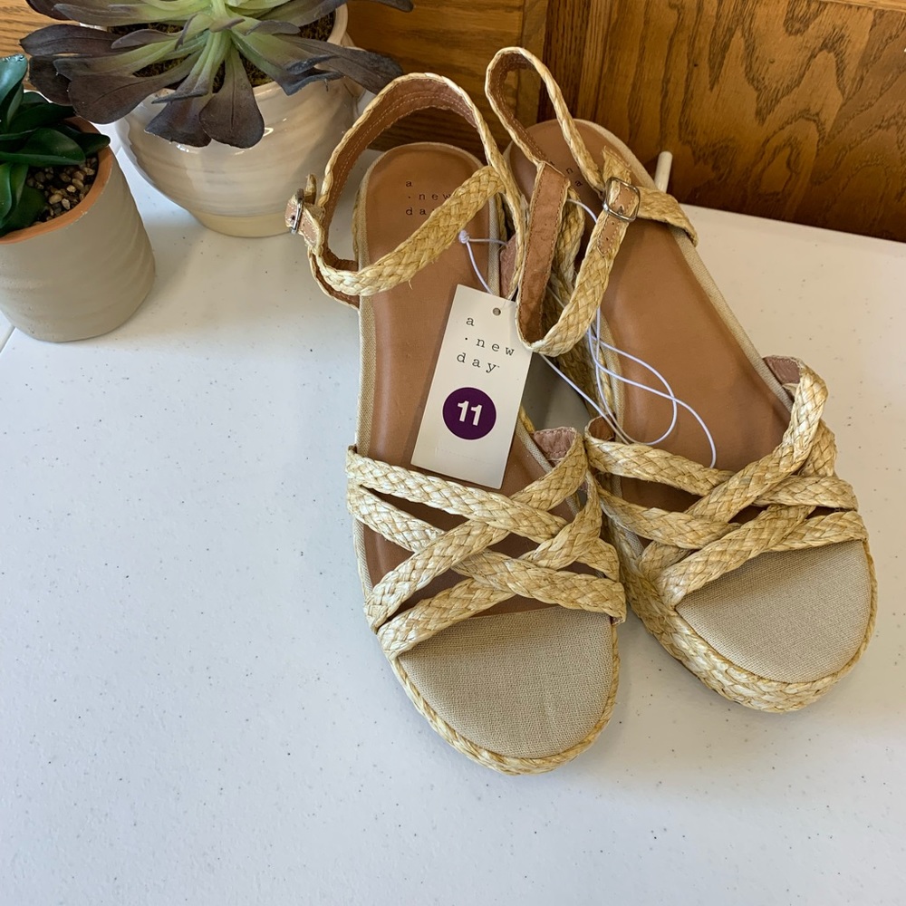 NWT A New Day Women’s summer sandals #39 $15